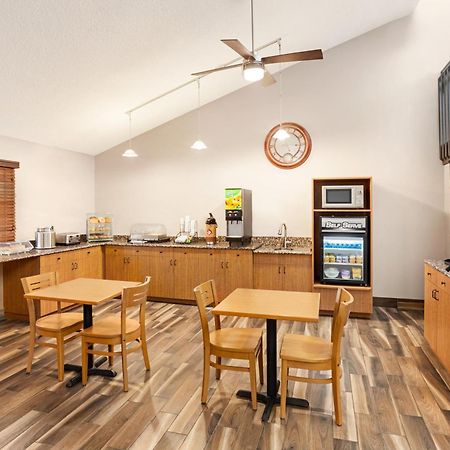 索克中心小屋和套房阿美瑞辛酒店 Sauk Centre 外观 照片